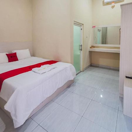 מלון Reddoorz Near Pantai Pancer Door פאצ'יטאן מראה חיצוני תמונה