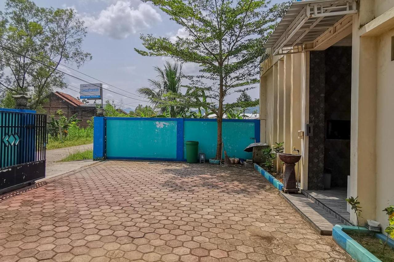 מלון Reddoorz Near Pantai Pancer Door פאצ'יטאן מראה חיצוני תמונה
